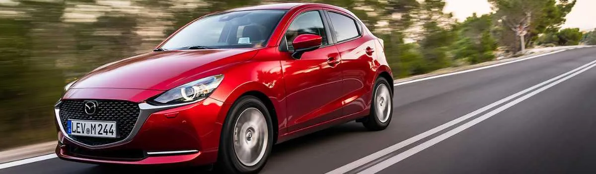Mazda 2 rojo