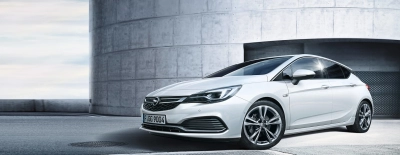 Opel Astra blanco