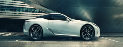 Lateral lexus lc500